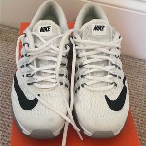 Women’s Nike air max